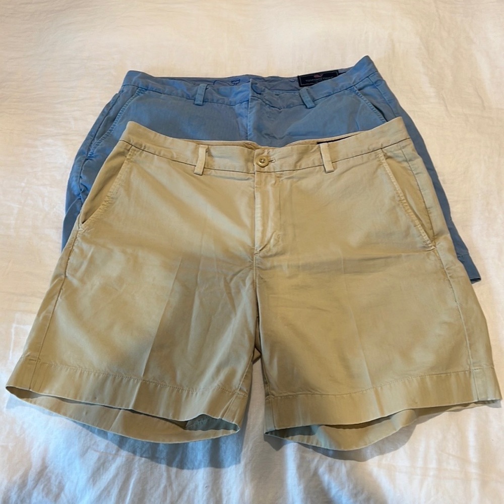 2 pairs of Vineyard Vines Cord Textured shorts sz 33 Waist Great material